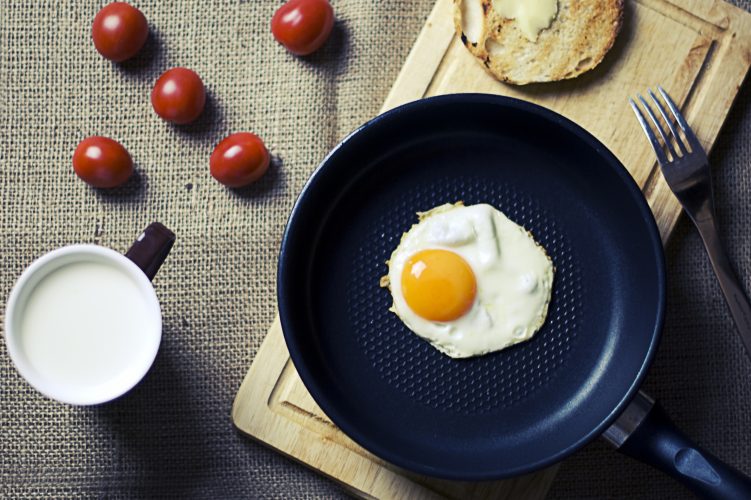 Frying Pan cooking an egg