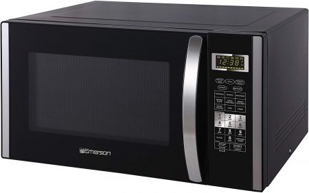 An Emerson grill microwave
