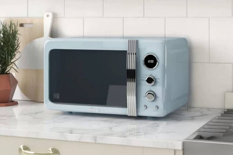 Can a Microwave and Fridge Be on One Circuit? It Depends!