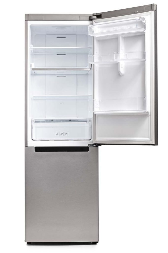  Refrigerador vacío