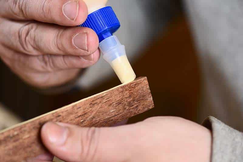 Applying wood glue