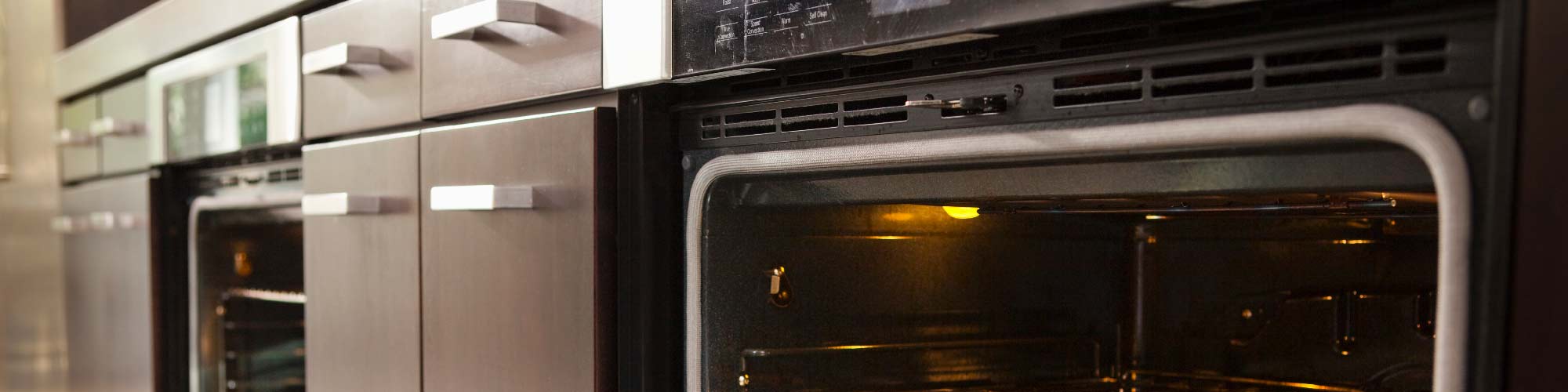 Why Your Oven Is Making A Clicking Noise & What To Do