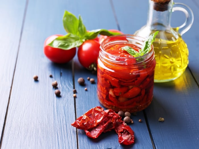 dried tomatoes on olive oil