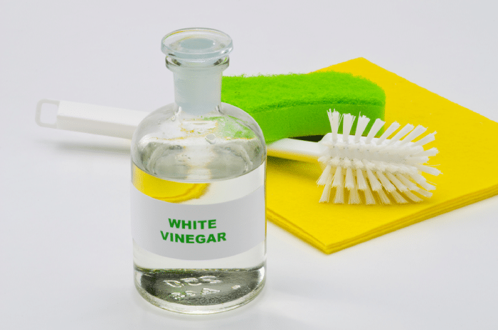 white vinegar and scrub