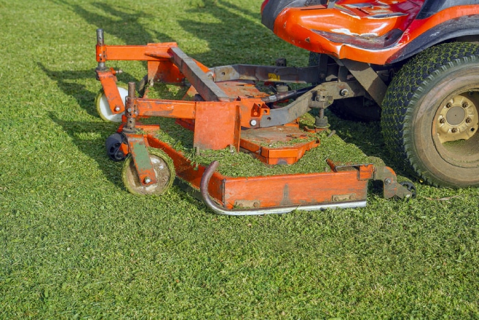 Zero turn mower