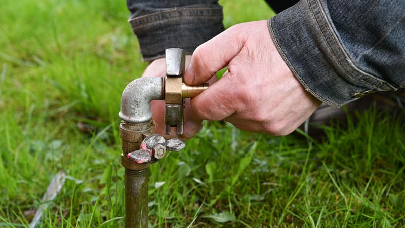 Turning tap with a wrench