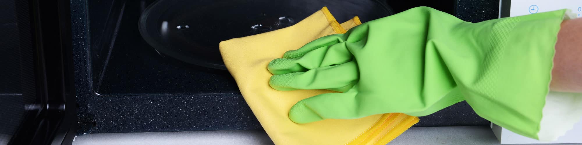 Microwave Smelling Like Fish? Clean It In 5 Easy Steps