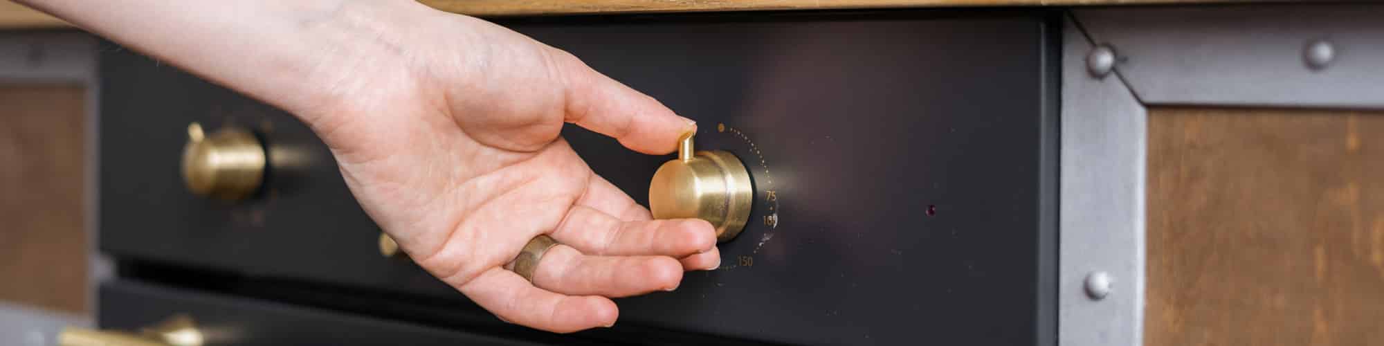 Why Your Oven Won't Turn On & How To Fix It