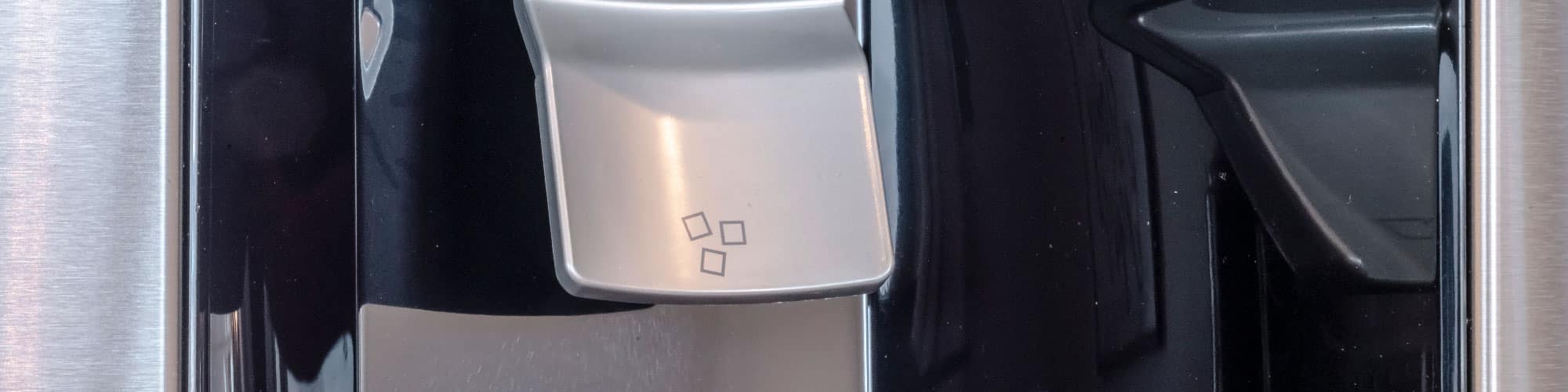 Ice Maker Not Dispensing Ice? Here's 10 Steps To Fix It Up