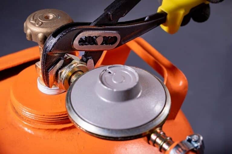 5 Steps To Check If Your Gas Stove Is Leaking And Fix It