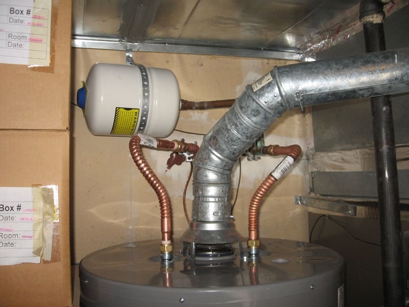 Water heater inlet pipe