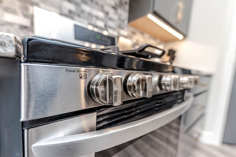 Stove Won't Turn On? Here's 5 Potential Causes & Fixes