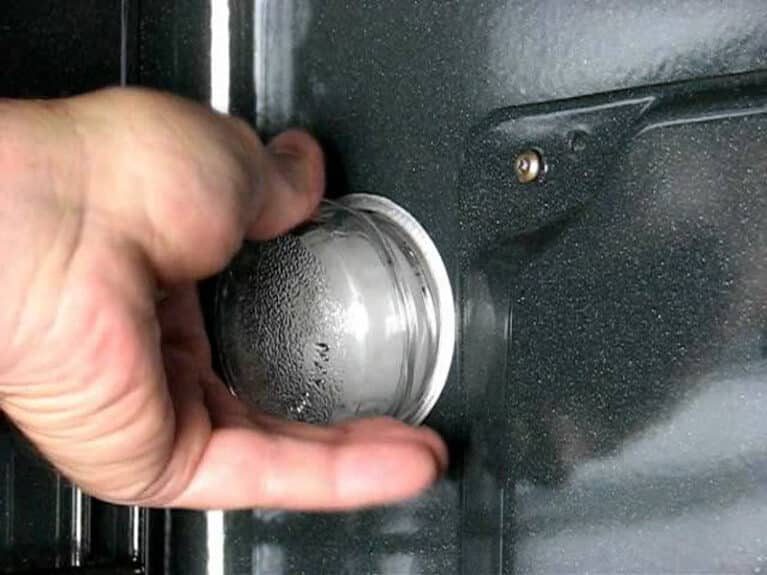 Oven Light Not Working? Here's How To Fix It Today
