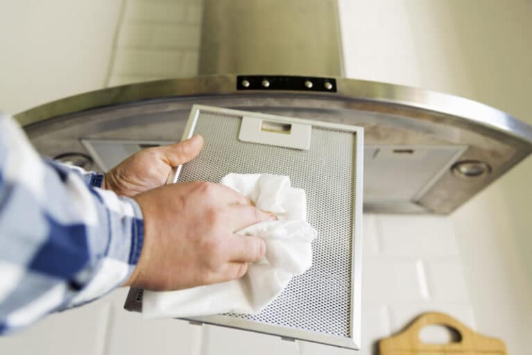 Range Hood Not Pulling Air Properly? 5 Checks to Make