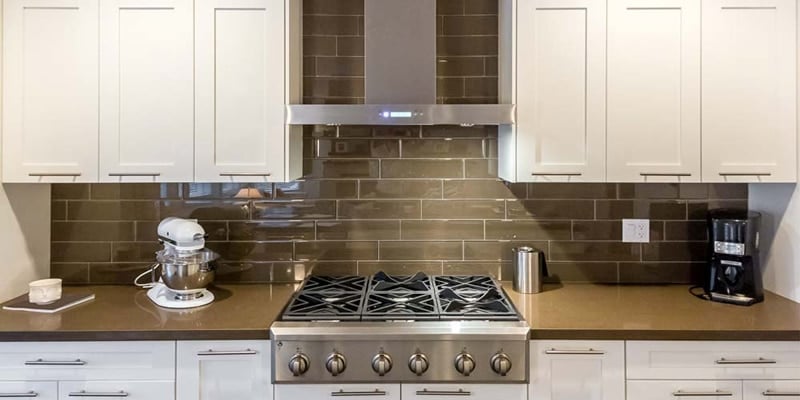 Hot Cooktop under a Range Hood