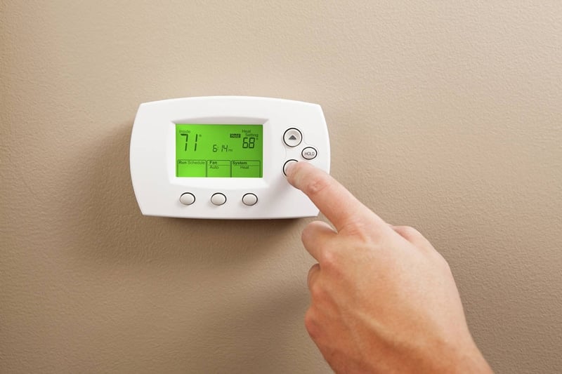 Setting thermostat temperature