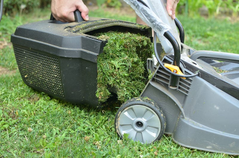 lawn mower grass not going in bag