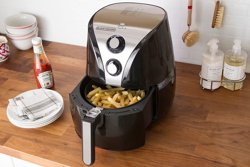 Air Fryer with not cooked potatoes inside