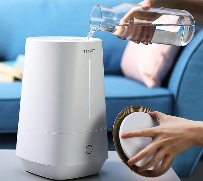 Hand Filing Dehumidifier With Clean Water