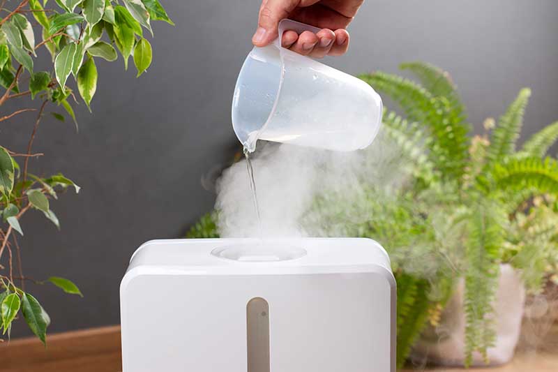 refilling humidifier water reservoir