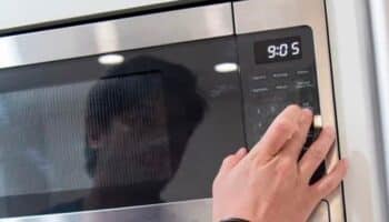 Samsung Microwave Won't Turn Off? This Might Be Why