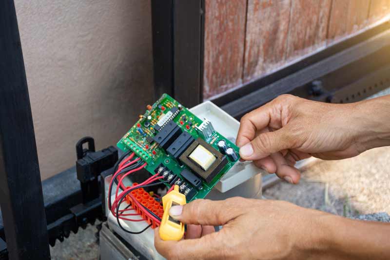 Circuit Board Of Automatic Garage Door Opener