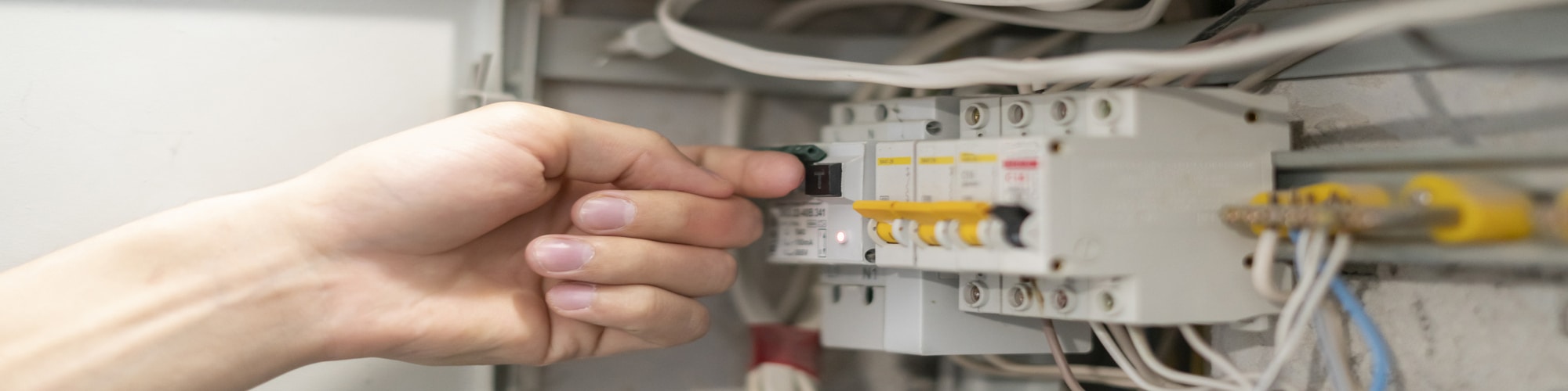 Washer Tripping A Circuit Breaker: Troubleshooting Guide