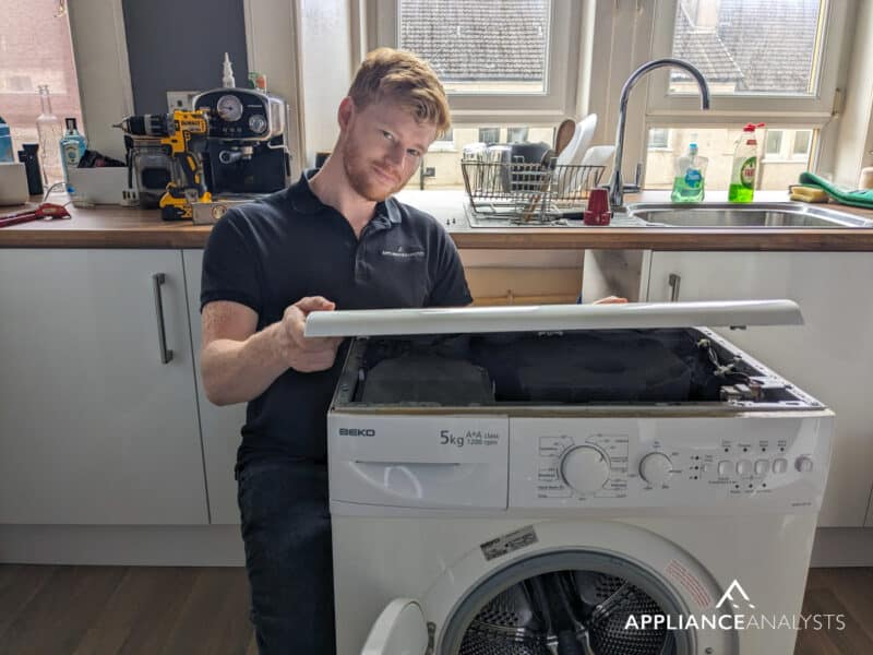 Removing washer lid