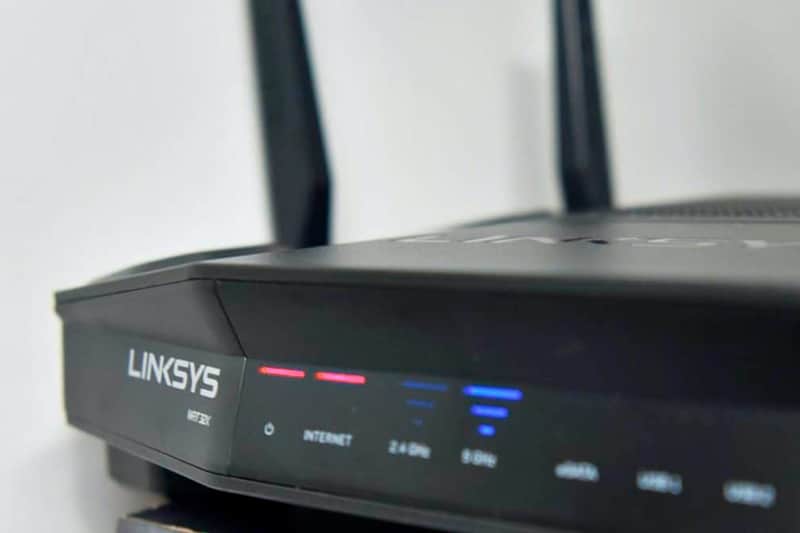 Linksys Router with red ligths on