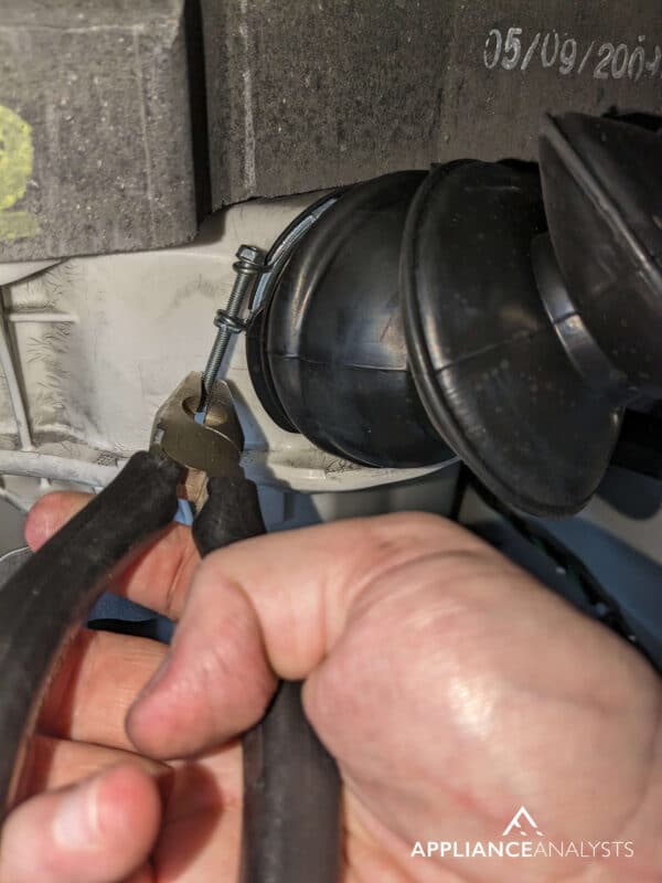 Drain pump in washing machine